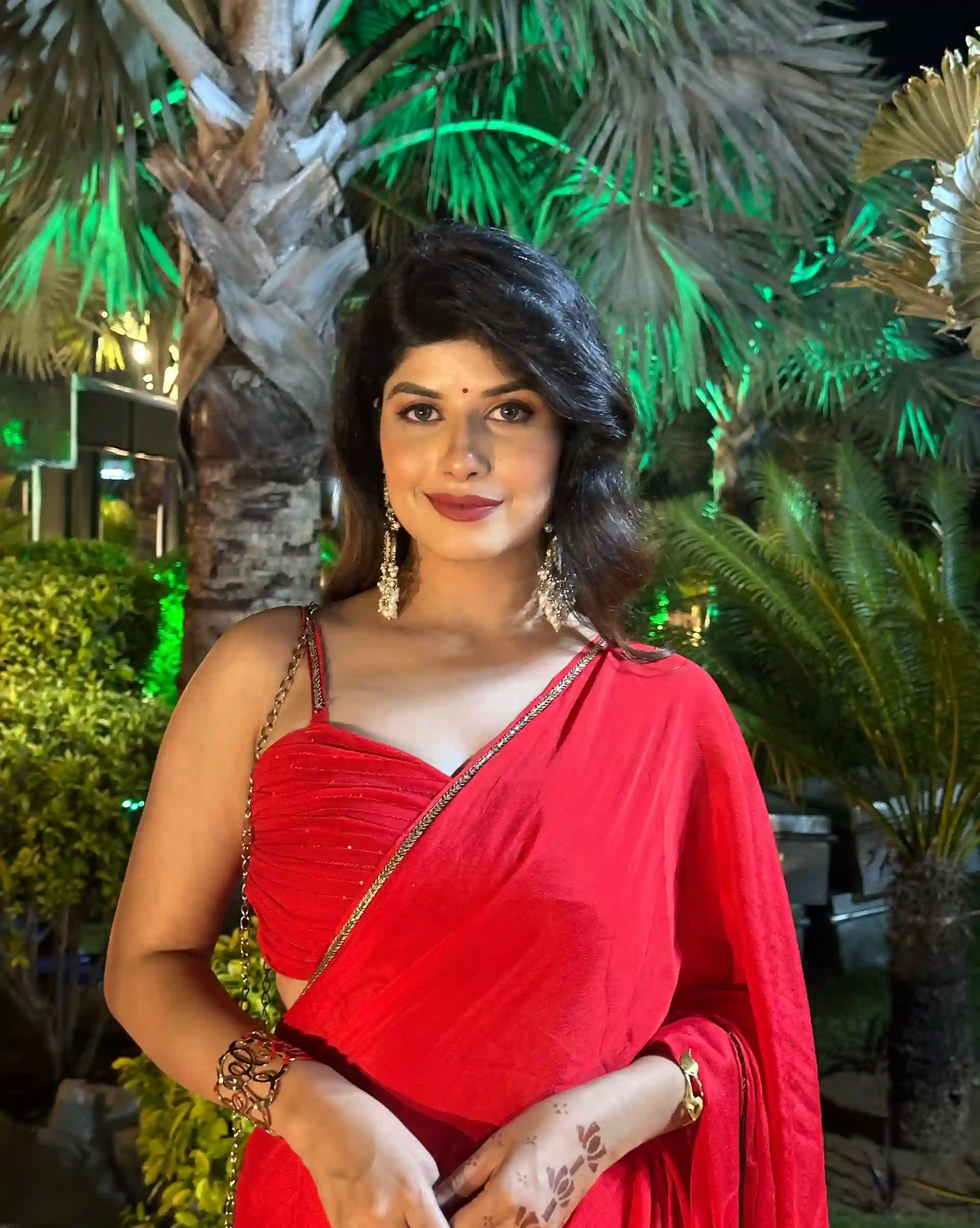 Classic Red Saree with Cutdana Border & Crochet Blouse - Image 3