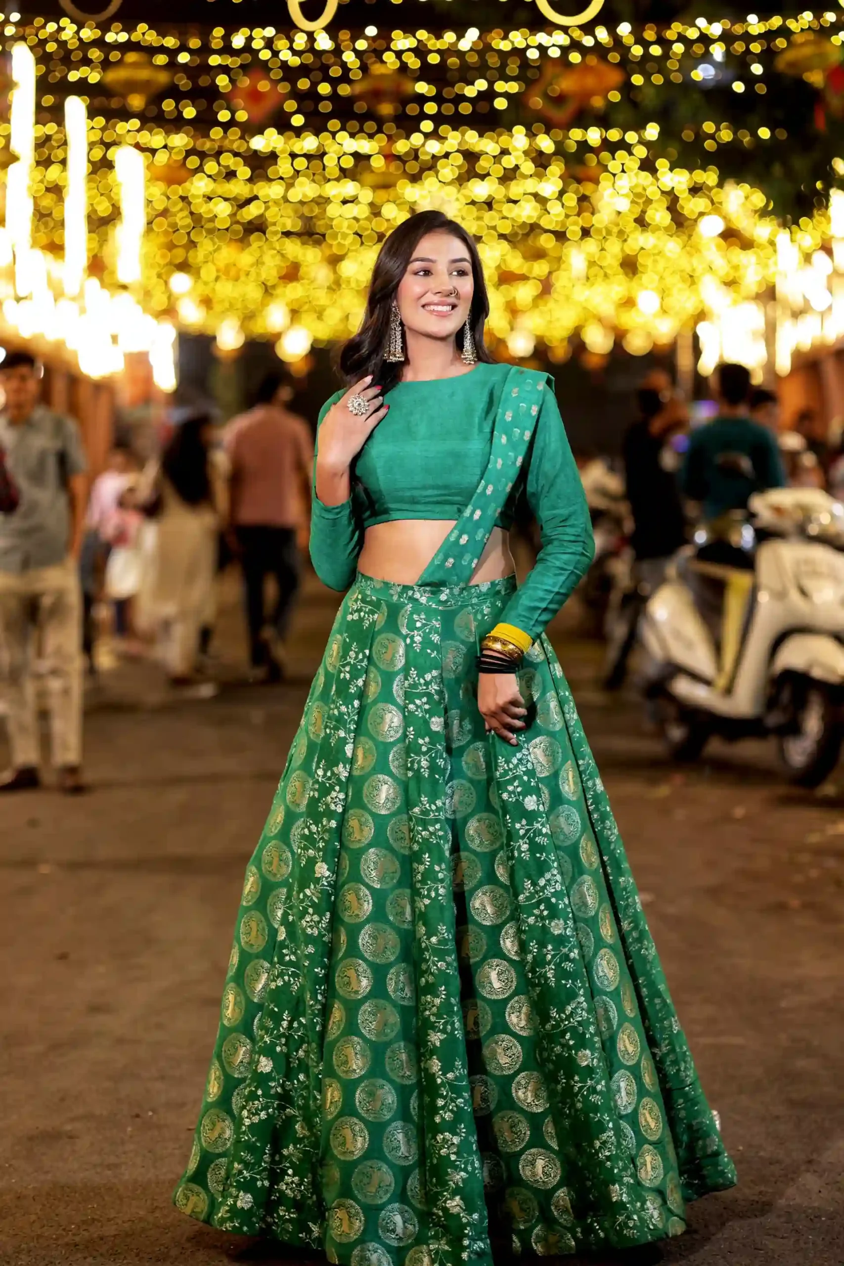 Banarasi Silk Lehenga Brocade With Dupatta - Image 6